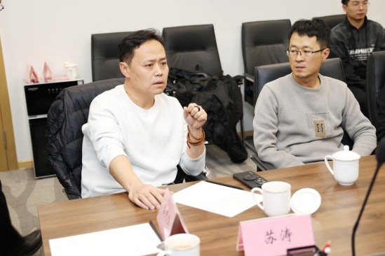 丝绸之路——杨晓阳丝路四十年好意思术创作暨文件展（新疆站）在新疆好意思术馆开幕