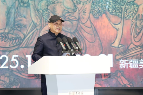 丝绸之路——杨晓阳丝路四十年好意思术创作暨文件展（新疆站）在新疆好意思术馆开幕